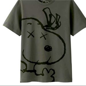 Kaws Snoopy t shirt